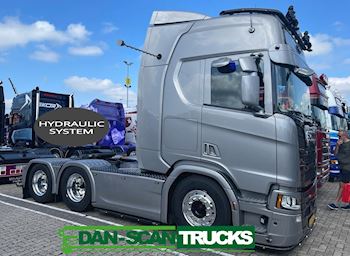 Scania R660 6x2 2950mm Hydr. Show Truck, Trækker