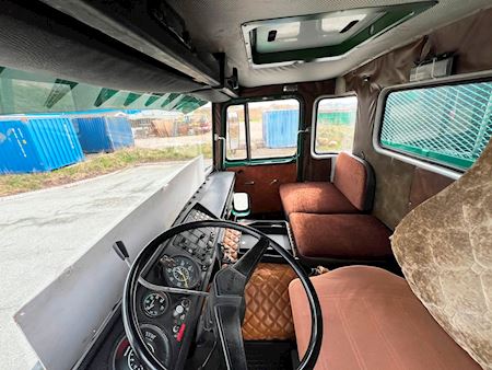 Scania Vabis 111 4x2 Tip