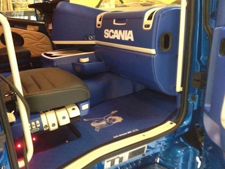 Scania R560 8x4*4 Hiab 266 kran pendel Tip/kran