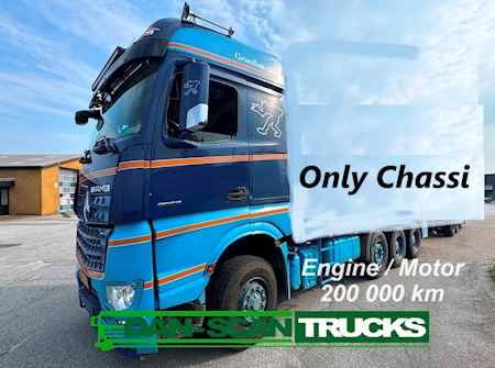 Mercedes 3253 8x4 Epsilon kran Skovbil