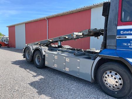 Scania 143 6x2 420 Hejs