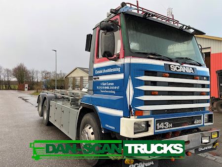 Scania 143 6x2 420 Hejs