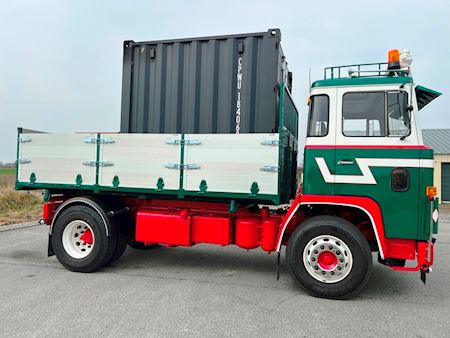 Scania Vabis 111 4x2 Tip