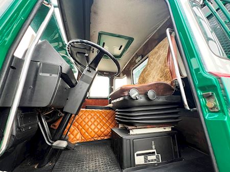 Scania Vabis 111 4x2 Tip