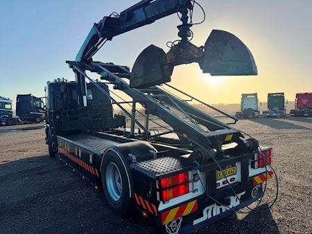 Scania P94 4x2 260 inkl. kran Hejs/kran