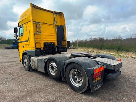 DAF XF 530 6x2/4 Twensteer Hydr. Trækker