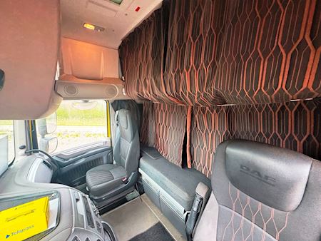 DAF XF 530 6x2/4 Twensteer Hydr. Trækker