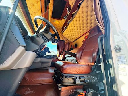 Scania R650 6x2 2950mm Hydr. plysset Trækker