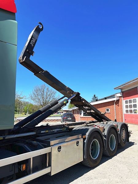 Scania R580 8x4*4 3900mm Kroghejs