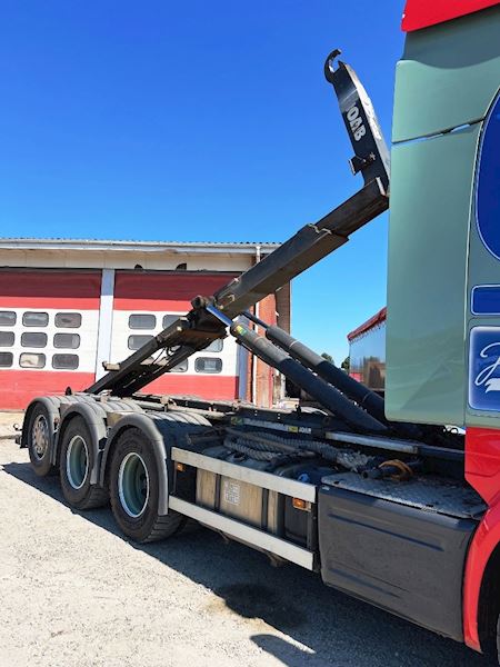 Scania R580 8x4*4 3900mm Kroghejs