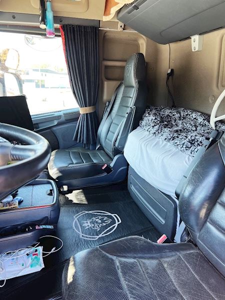 Scania R580 8x4*4 3900mm Kroghejs