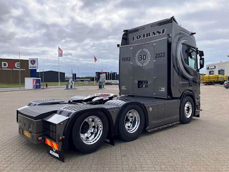 Scania R660 6x2 3150mm plysset Trækker