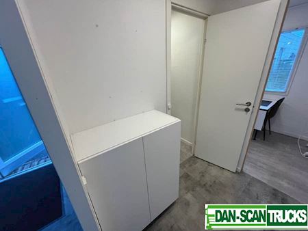 Diverse 3,40x10m Lukket kasse