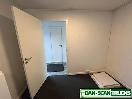 Diverse 3,40x10m Lukket kasse