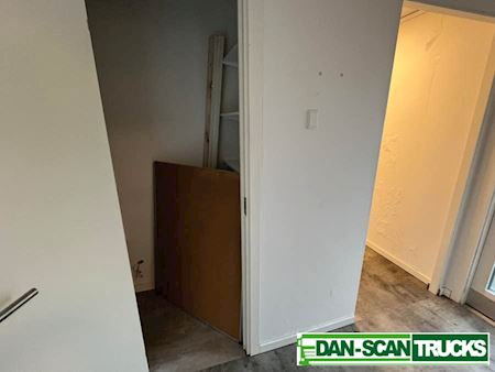 Diverse 3,40x10m Lukket kasse