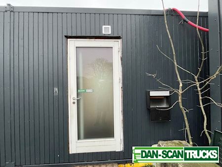 Diverse 3,40x10m Lukket kasse