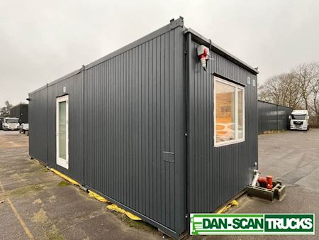 Diverse 3,40x10m Lukket kasse