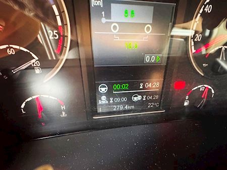Scania R580  aft.  kran inkl PHV Tip/kran