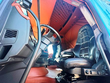Volvo Big G Custom Truck Trækker