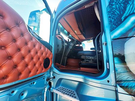 Volvo Big G Custom Truck Trækker