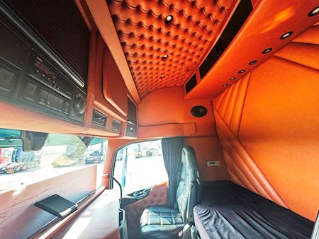 Volvo Big G Custom Truck Trækker