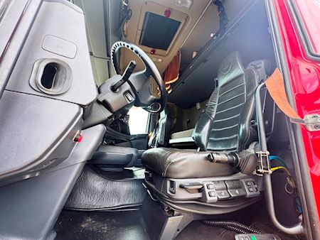 Scania R580 8x4*4 3900mm Kroghejs