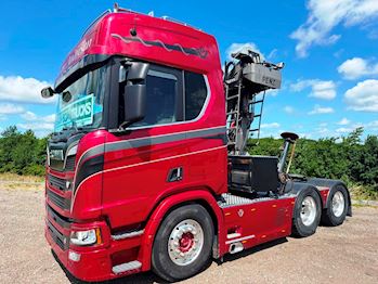 Scania R650 6x4 m. aftagelig kran, Trækker