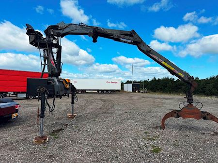 Scania R650 6x4 m. aftagelig kran Trækker