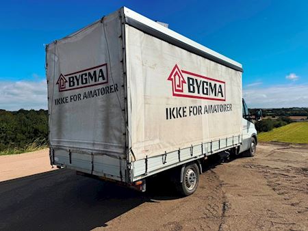 Iveco 35S18 Lad