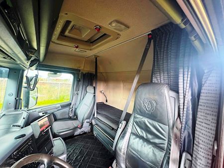 Scania G450 6x2*4 Hejs