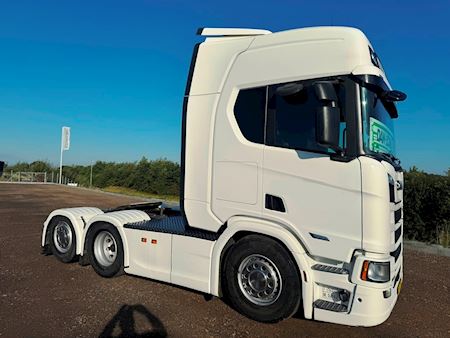 Scania R560 6x2*4 2950mm Trækker