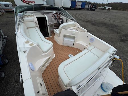 Rinker Festna vee 250 Både & skibe
