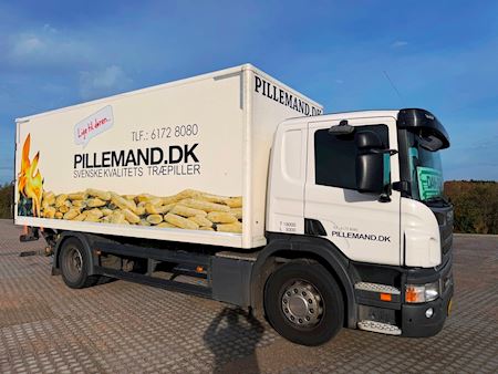 Scania P230 med lift Fast kasse