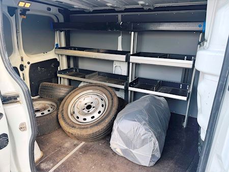 Renault Trafic 2,0 Kassevogn