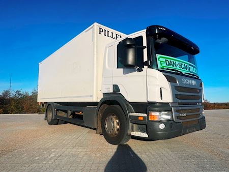 Scania P230 med lift Fast kasse