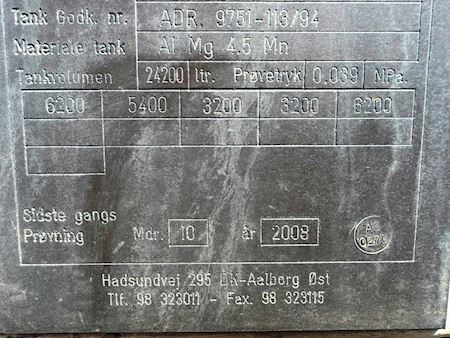 Scania P380 8x2*6 ADR/FL 24200L Tankopbygning