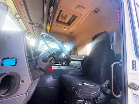 Scania P380 8x2*6 ADR/FL 24200L Tankopbygning