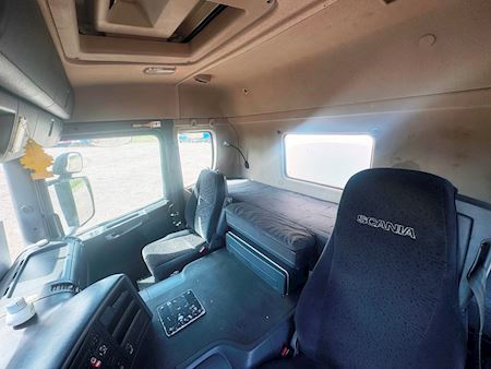 Scania P380 8x2*6 ADR/FL 24200L Tankopbygning