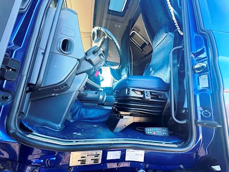 Scania R410 4x2 1000L Tank Trækker