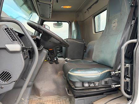 Volvo FM410 8x4*4 Hiab 255 Hi-pro Tip/kran