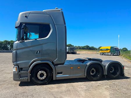 Scania S520 6x2 2950mm Trækker
