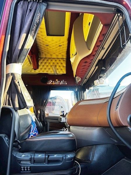 DAF XF530 6x2 Plysset Hydr. Trækker