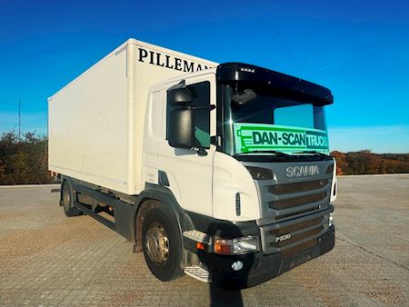 Scania P230 med lift Fast kasse