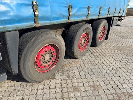 Schmitz 3 aksl. med Lift Gardin