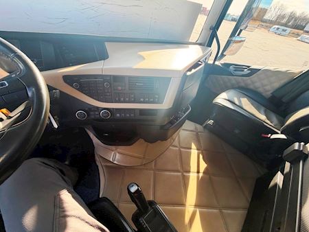 Volvo FH500TC hydr. 3000mm Trækker