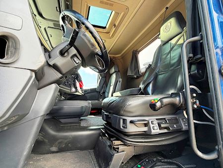 Scania R490 8x2/*6 Joab knæk arm Kroghejs