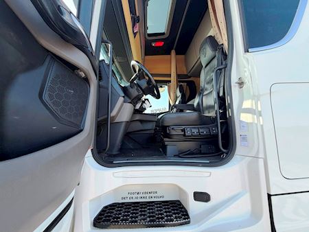 Scania S560 Twensteer inkl. PTO Trækker