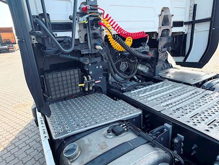 Scania S560 Twensteer inkl. PTO Trækker