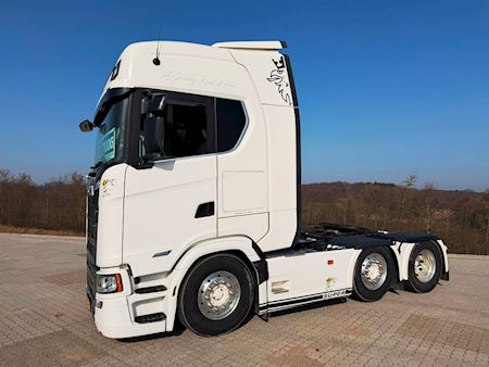 Scania S560 Twensteer inkl. PTO Trækker