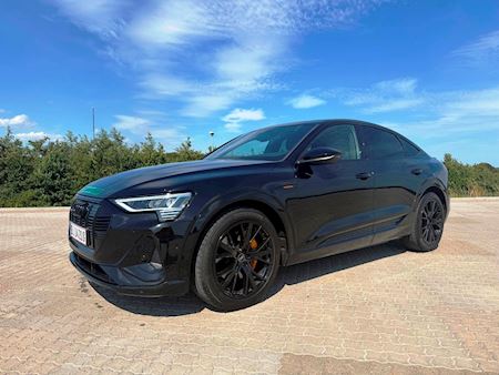 Audi Q8 E-Tron 55 Black edition Personbiler